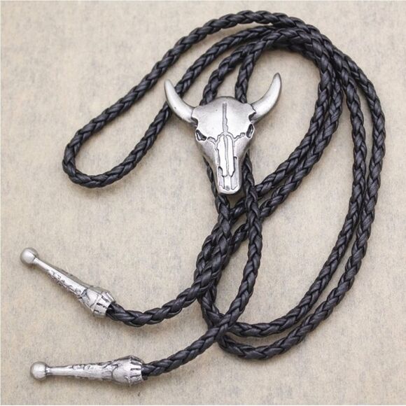 Western Silver Cow Skull Bolo Tie Cowboy Necktie NEW - Picture 3 of 4